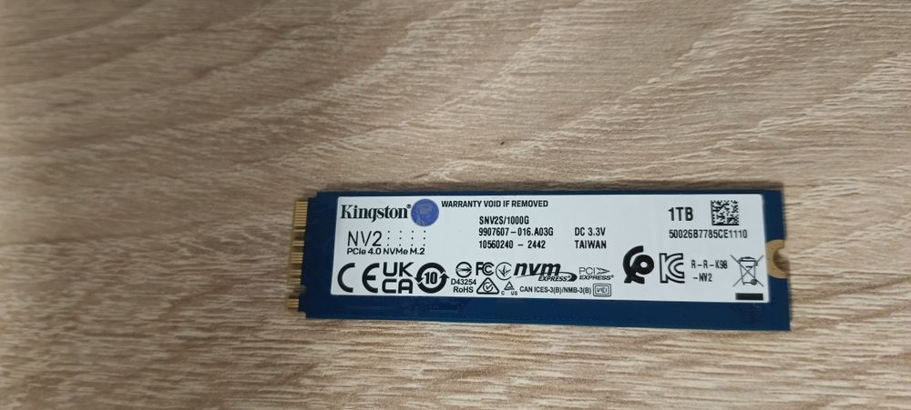 Продам внешний SSD диск Срочно!
