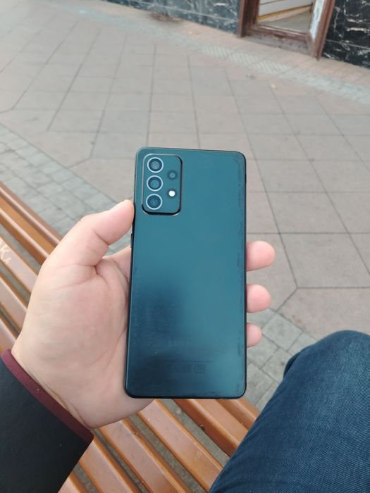 Продам телефон Samsung А72 состояние отличное