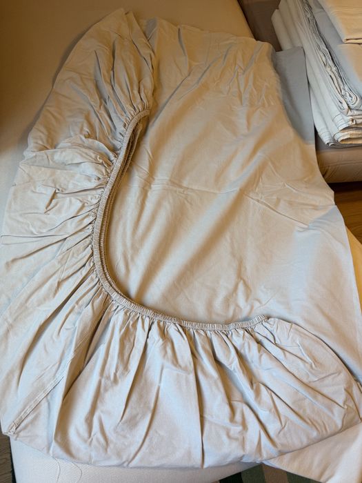 Lenjerie Ikea, husa pat 140/200, husa pilota 200/200, doau perne 50/60