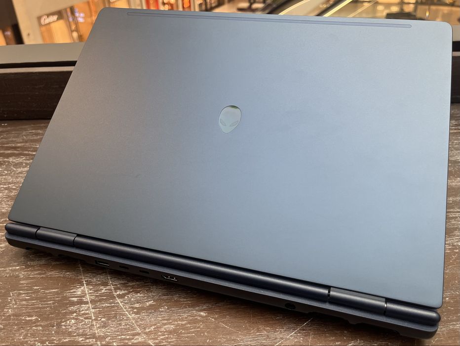 Dell Alienware 16X Aurora  5070/32gb 1Tb