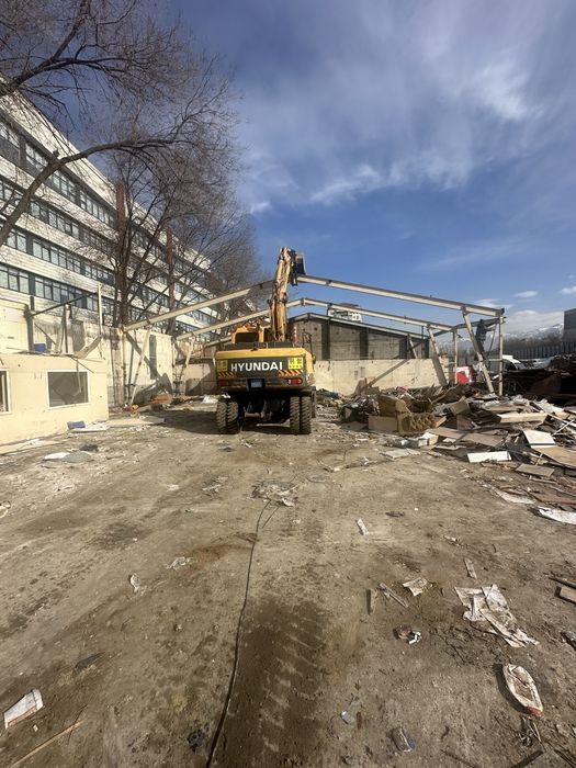 Снос и демонтаж домов и зданий