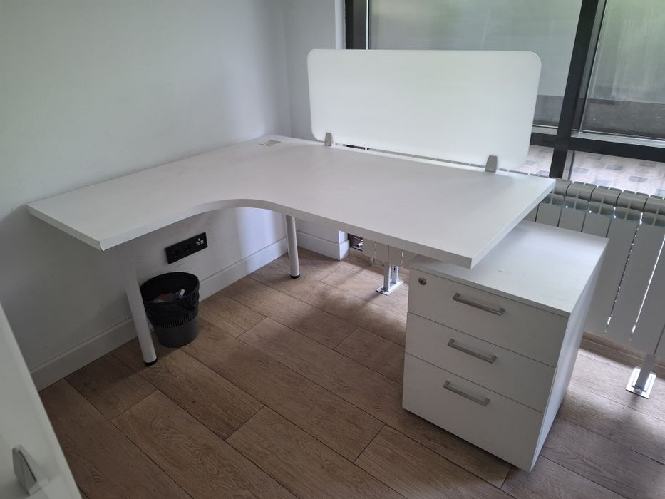 Офисные столы б/у