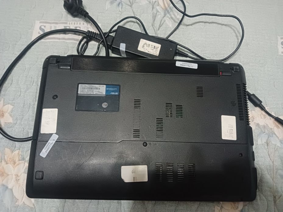 Ноутбук asus сотилади