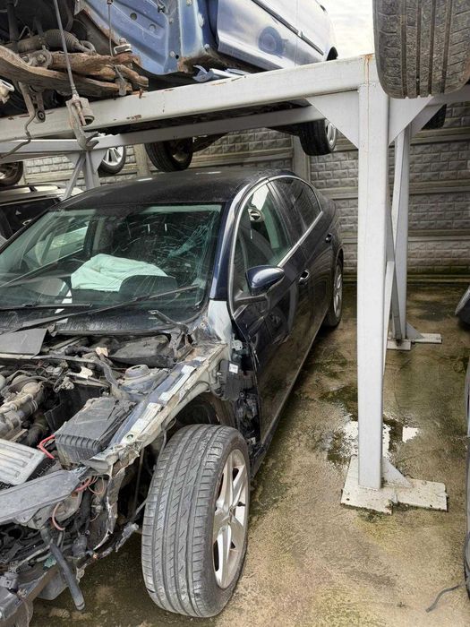 Dezmembram Volkswagen Passat B7 2.0 tdi CFFB AUTOMAT Motor /Injectoare