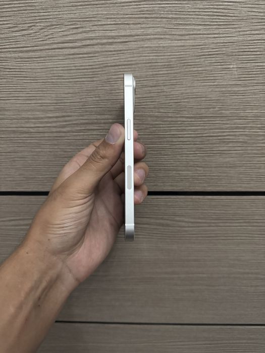 Айфон 13 с коробкой