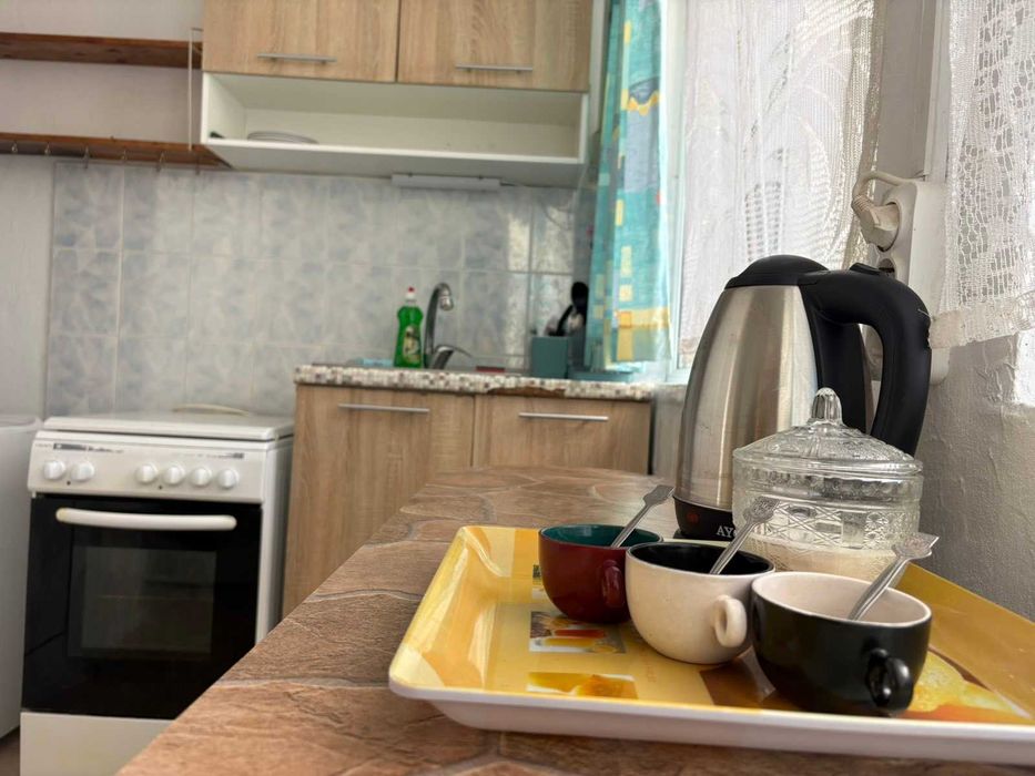 Двустаен апартамент под наем в ж.к. Лазур