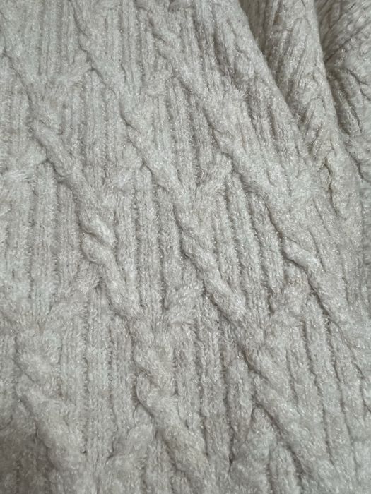 Кофта плотный трикотаж.