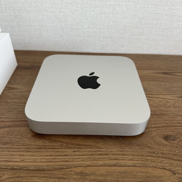 Продам Mac mini 2020