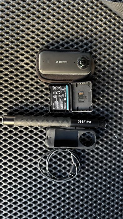Insta360 X3 + полный комплект