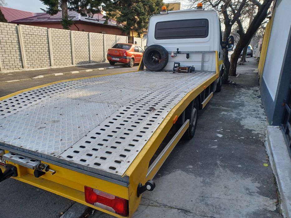 Vând iveco platforma auto