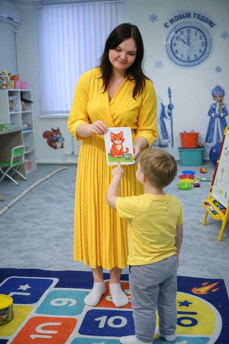 Нейропсихолог, психолог.