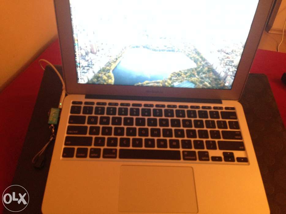 Apple MacBook Air 3.1, A1370, 11inch, 2GB, 1.4GHz