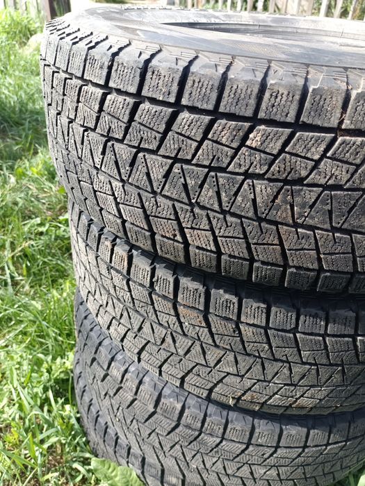 Продам покрышки для автомобиля