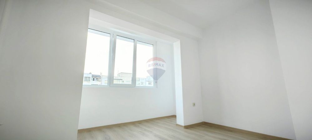 Продава се Тристаен апартамент в Варна, Младост 1 - 61 кв.м за 1329 €/кв.м - Снимка #8
