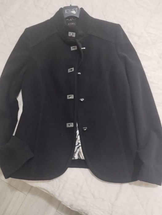 Короткое пальто Женское