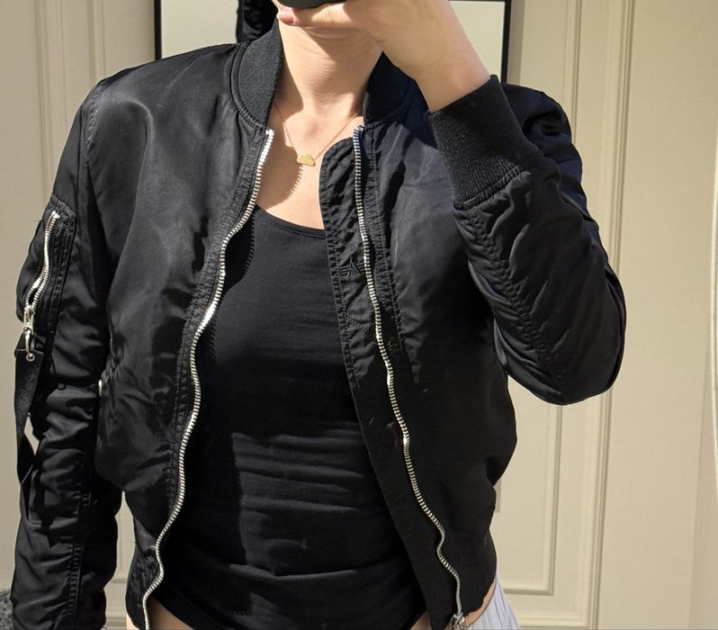 Alpha industry бомбър / яке S