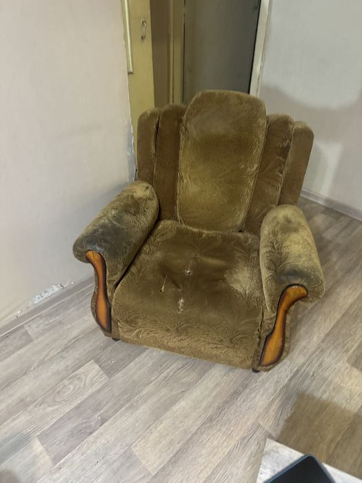 Диван и 2 кресла