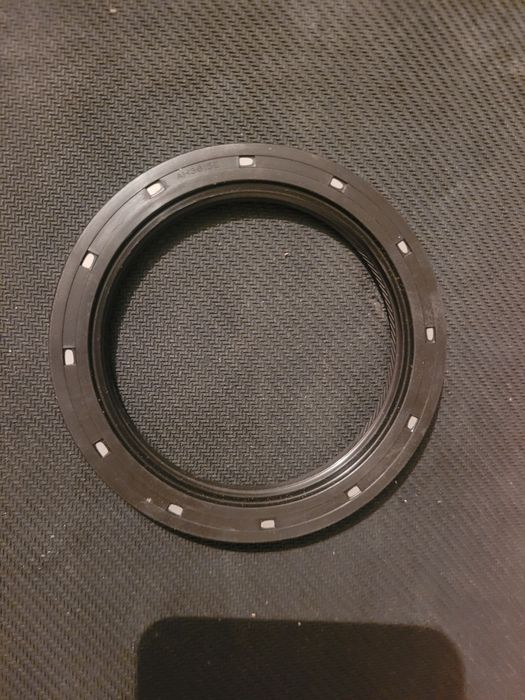 Сальник для тойота королла Е100 
4E FE сатамын