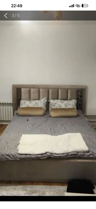 Кровать с матрасом