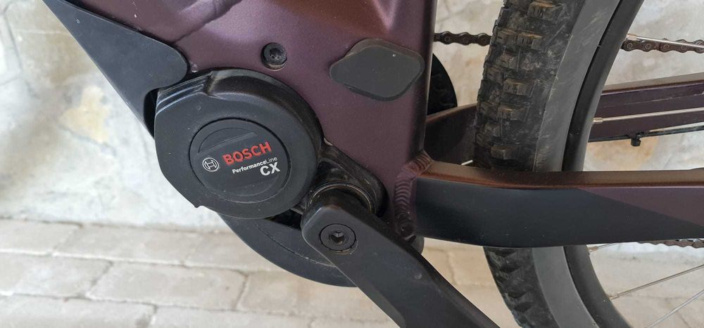 Cube Kathmandu Hybrid Pro 625 - Ca Nouă (169 km) Bicicletă electrică trekking, cadru S