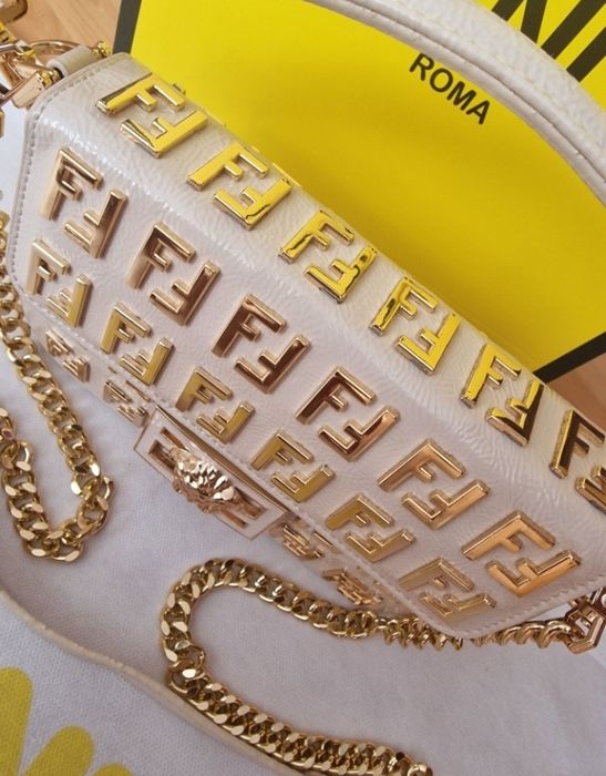 Geanta nude piele naturala,logo metalic auriu,factura,card,certificat