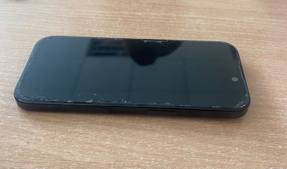 iPhone 16 Pro 256GB - Като НОВ
