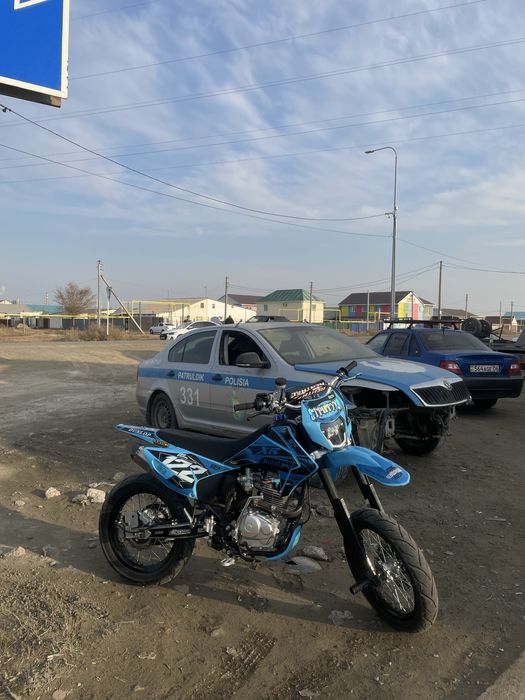 Мотоцикл 250 эндуоо