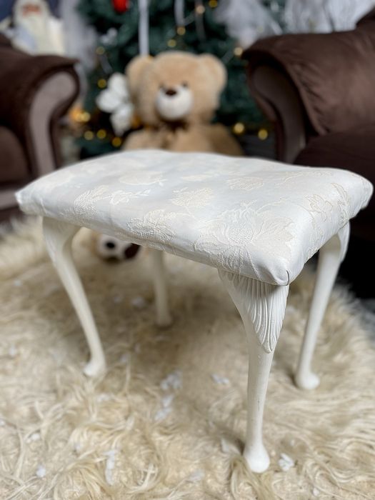Taburet tapitat alb
