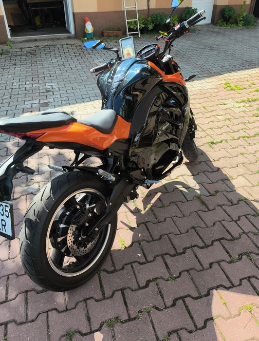 Kavasaki z1000 electrica -2025