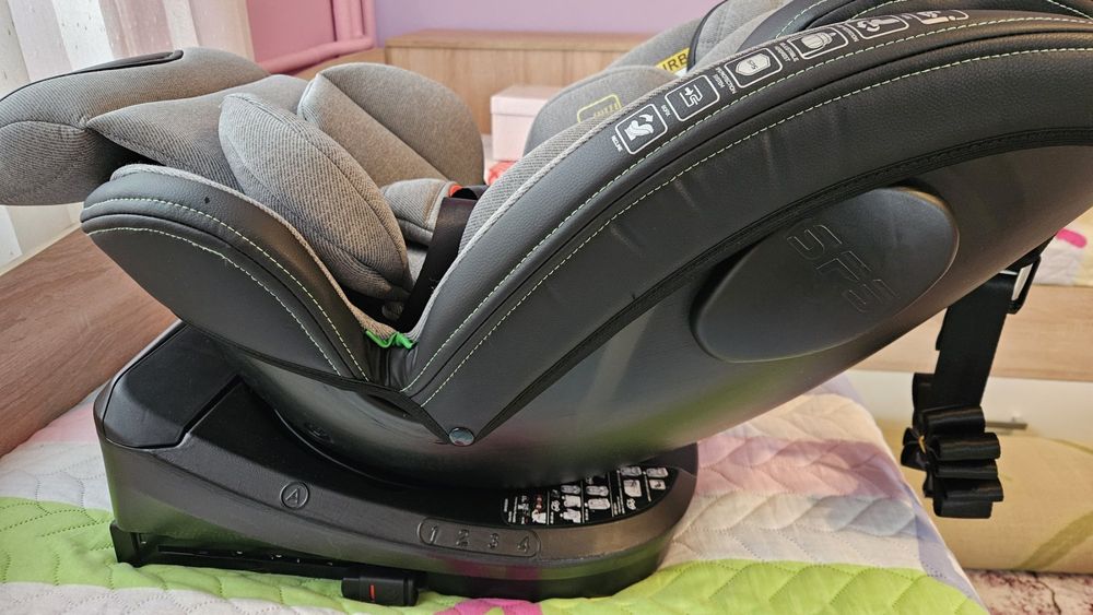 Столче за кола Chipolino Hypnotic 360°