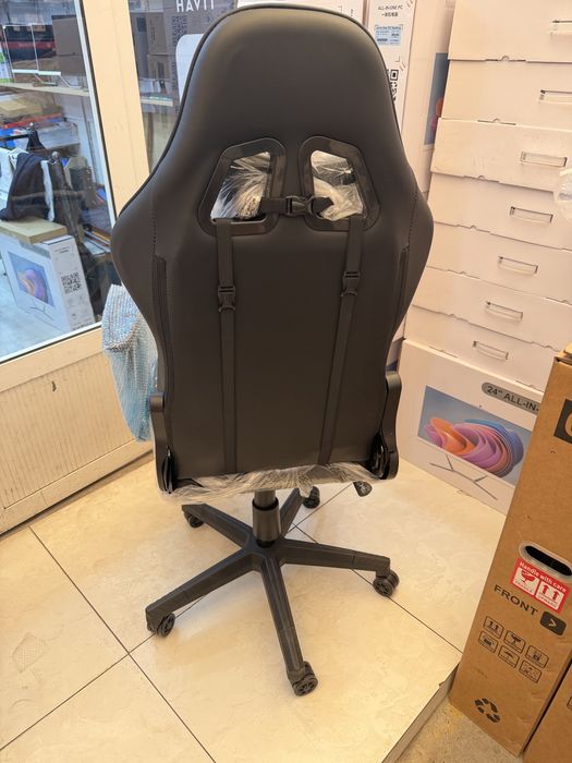 Игровое кресло Havit GC932 черно-красный и черный Gaming chair