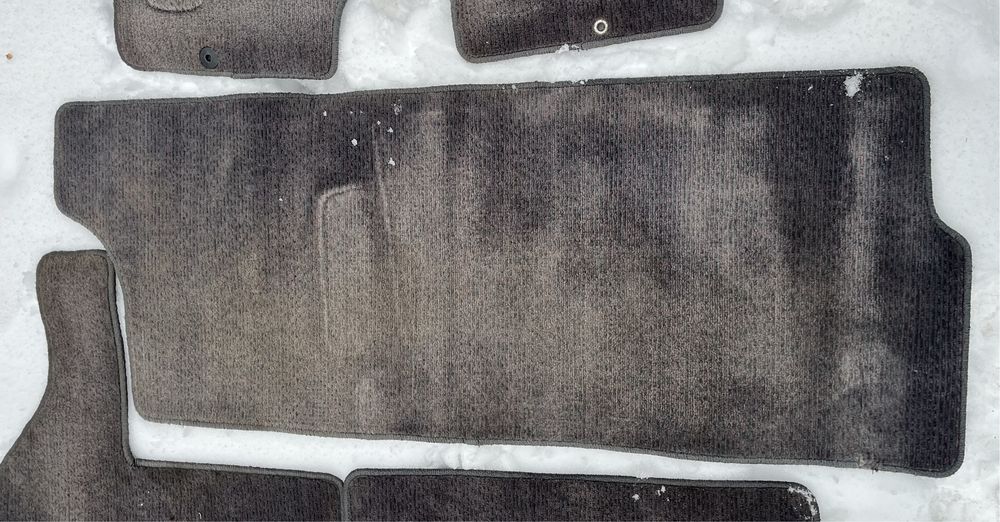 Делика булка ковры полики в салон