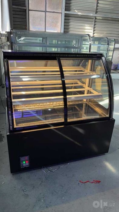 Витринный холодильник для десертов Vitrina holodilnik disert uchun