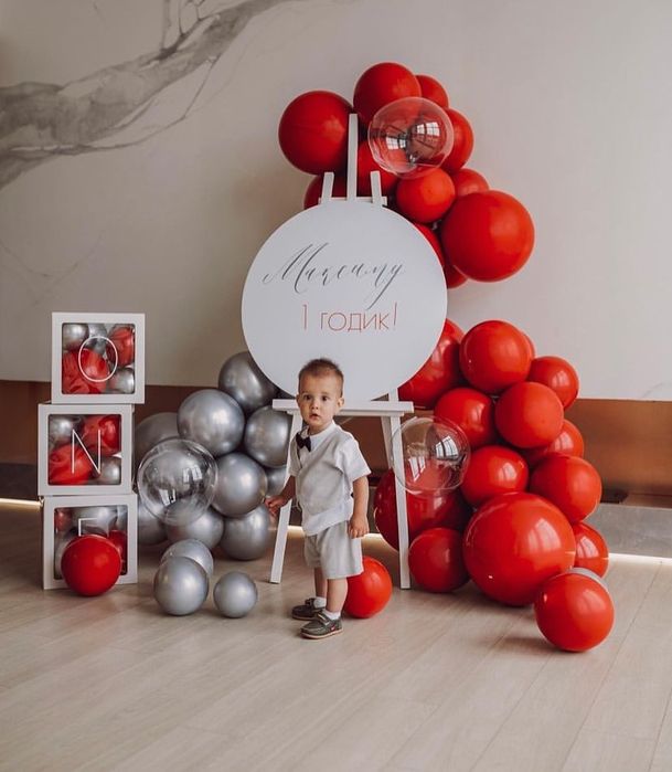 Фотозона баннер оформление шарами входной группы годик день рождения ...