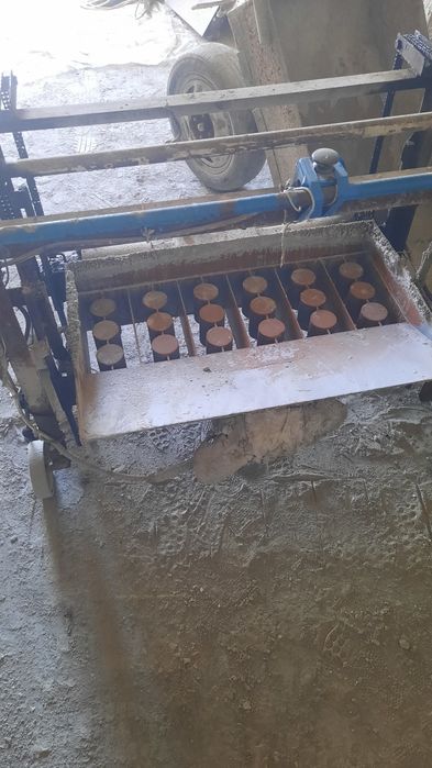 Шлакаблок апарати колип ва мишалка