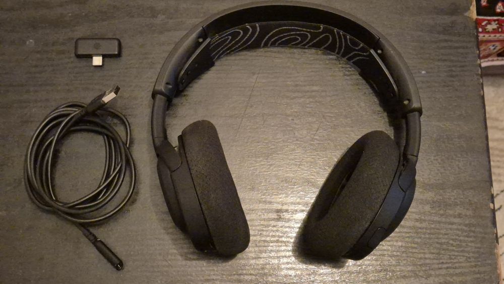 Casti gaming Arctis Nova 5