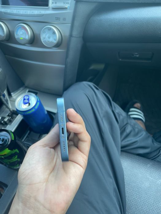 Продам Iphone 14 128 GB