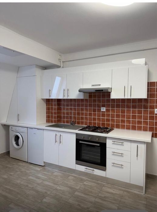 Apartament de închiriat