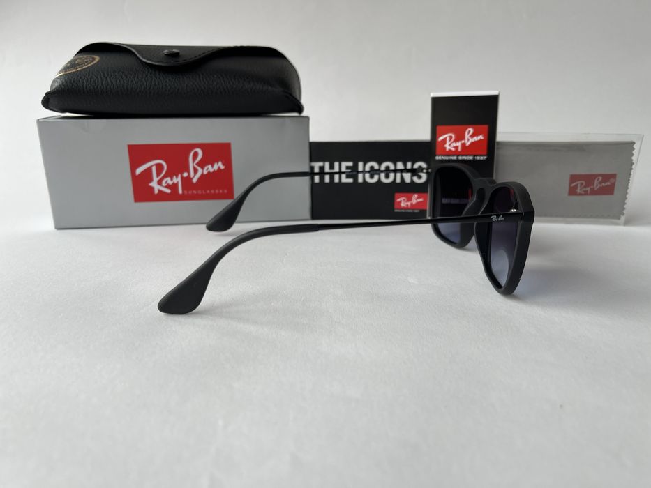 Ochelari de soare Ray Ban 4187 Chris Noi