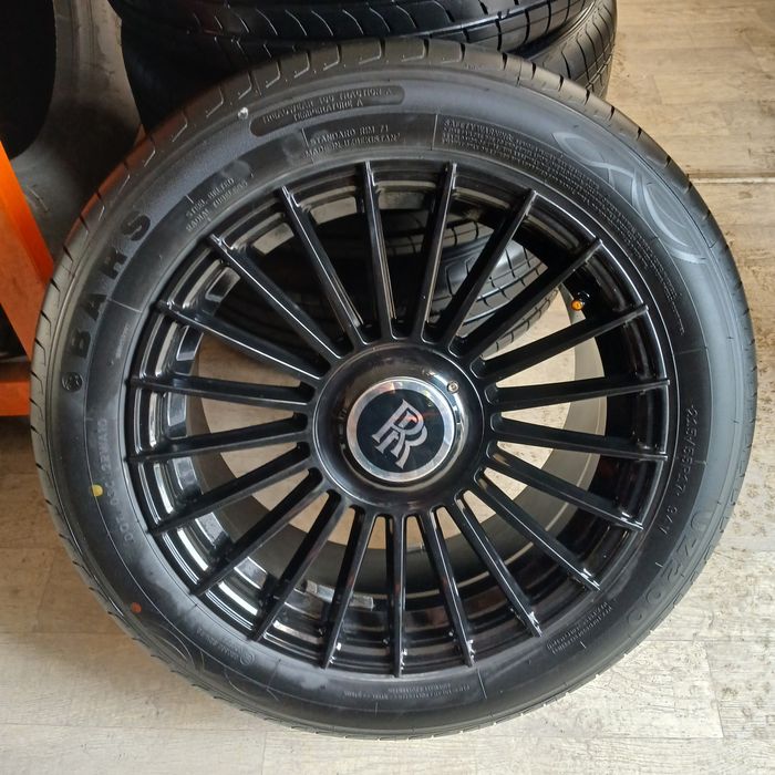 17 caka cotiladi Rocs Royes