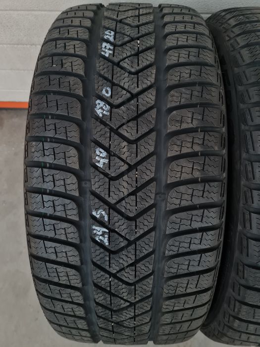 Зимни гуми 4 PIRELLI StottoZero3 245 40 R18 дот 4720