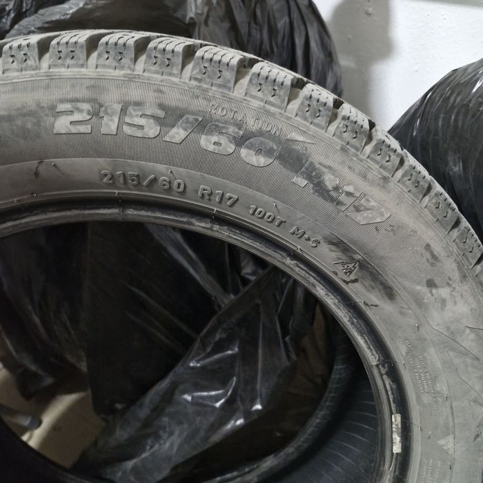 Продам шины 215/60/17
