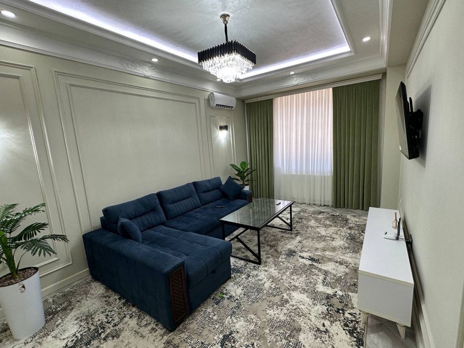 Arenda novastroyka Zamona toyxonani togrisida 2 xona evro uy