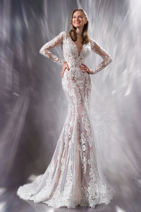 Vând rochie de mireasa superba,  sirenă