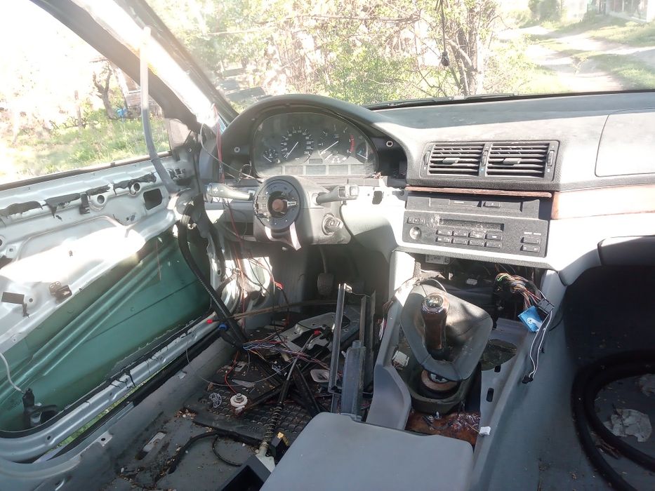 БМВ BMW е39 комби части