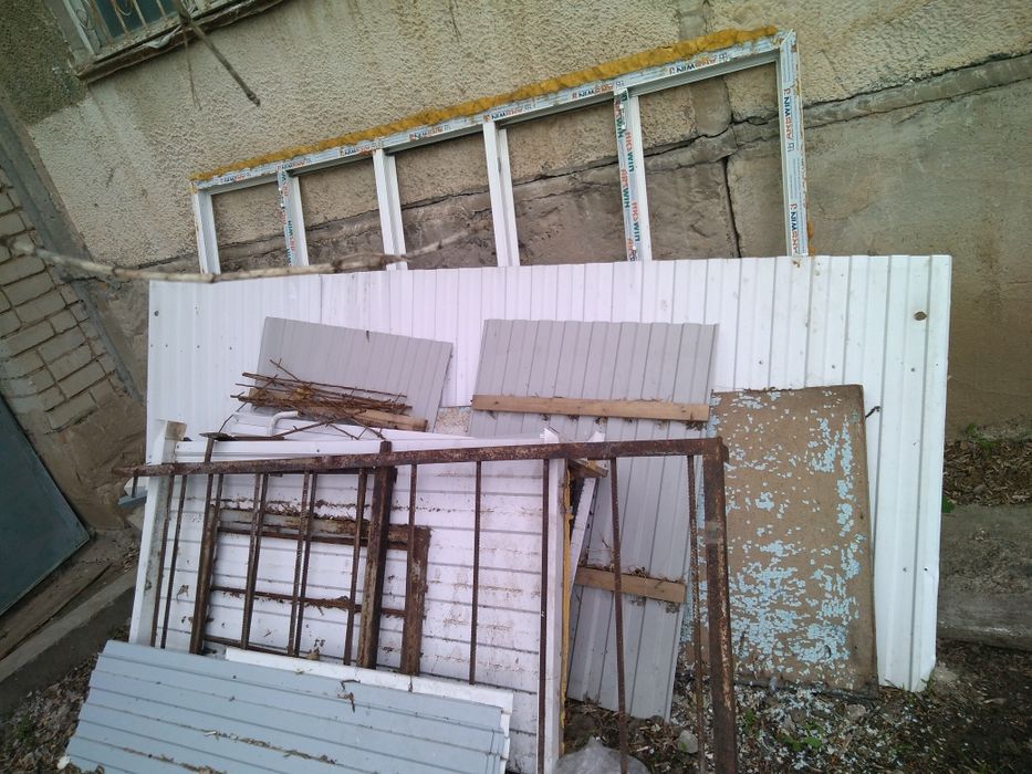 Продам металлический решётки и профлист б/у