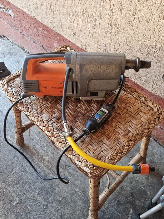 Masina profesionala de carotat Husqvarna