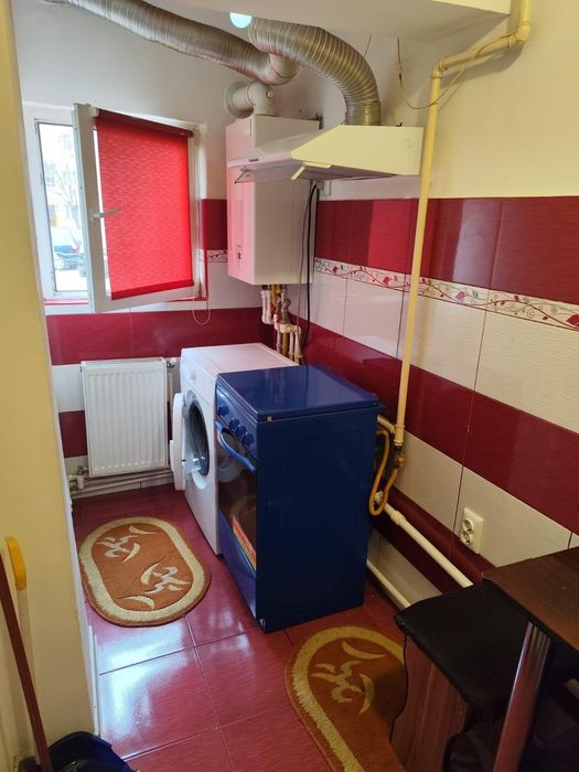 Închiriez garsonieră