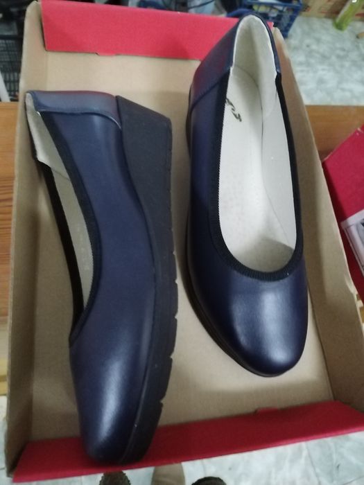 Pantofi de piele noi in cutie 36,5-37