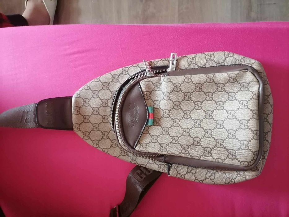 Geantă gucci de bărbați